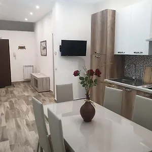 Casalaina Palace , Aeroporto di Catania Fontana Rossa Italia