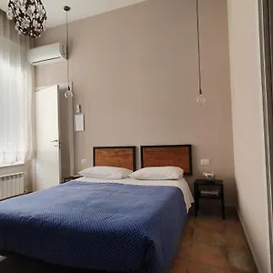 Il Miracolo Casa , Napoli Italia